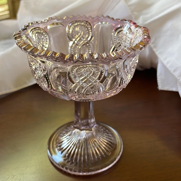 Antique EAPG Glass tinted Amethyst & Gold color footed compote - Picture 10 of 10
